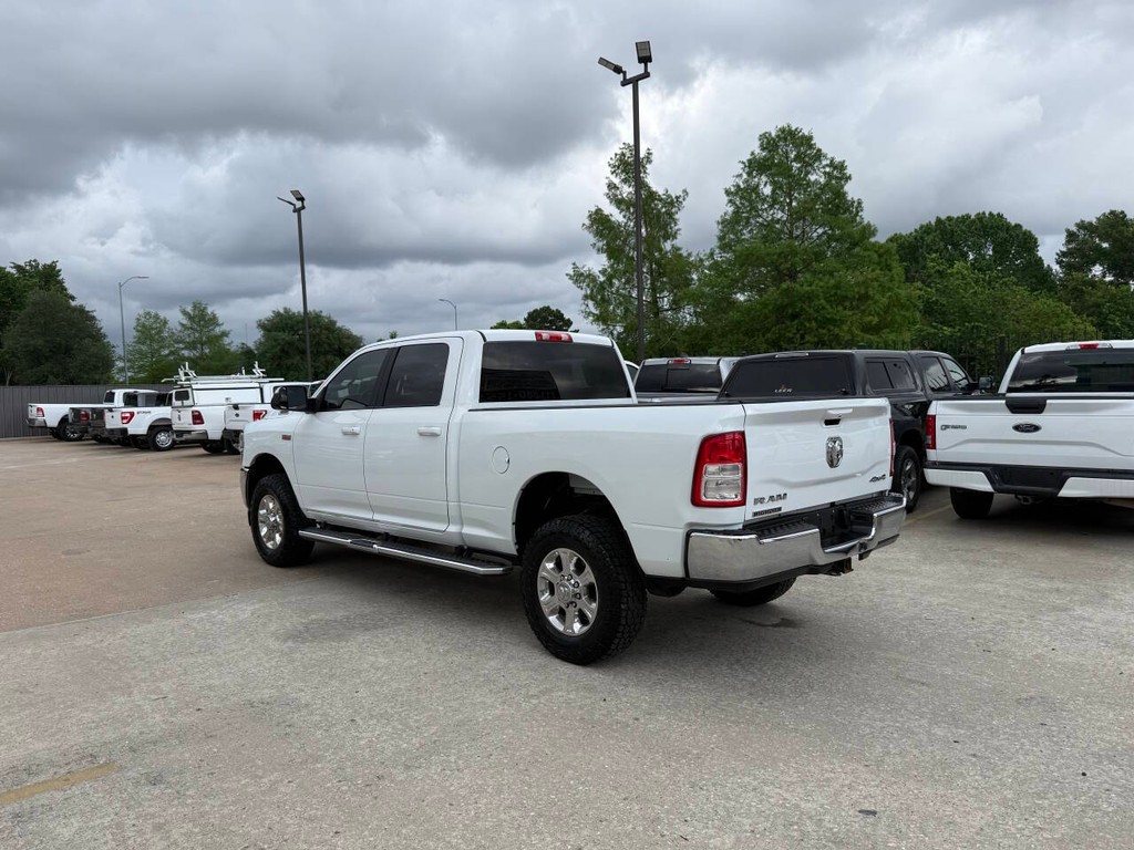 Ram 2500 Vehicle Full-screen Gallery Image 04