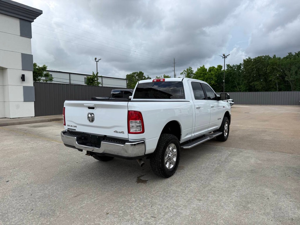 Ram 2500 Vehicle Full-screen Gallery Image 05