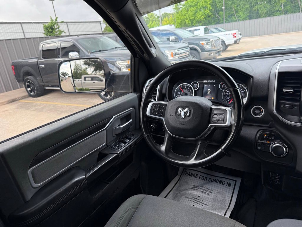 Ram 2500 Vehicle Full-screen Gallery Image 19