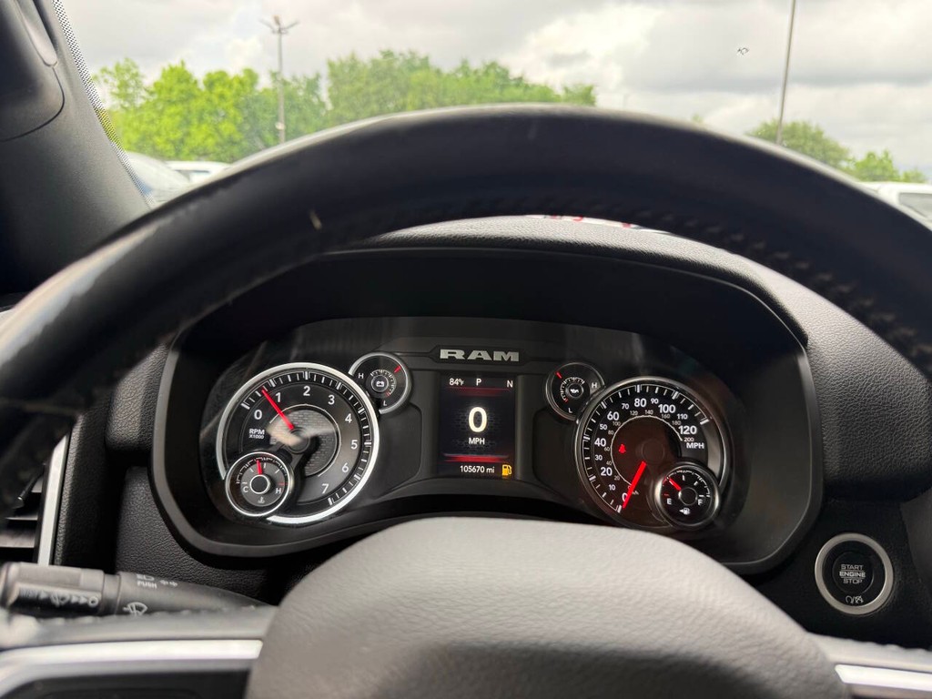 Ram 2500 Vehicle Full-screen Gallery Image 31