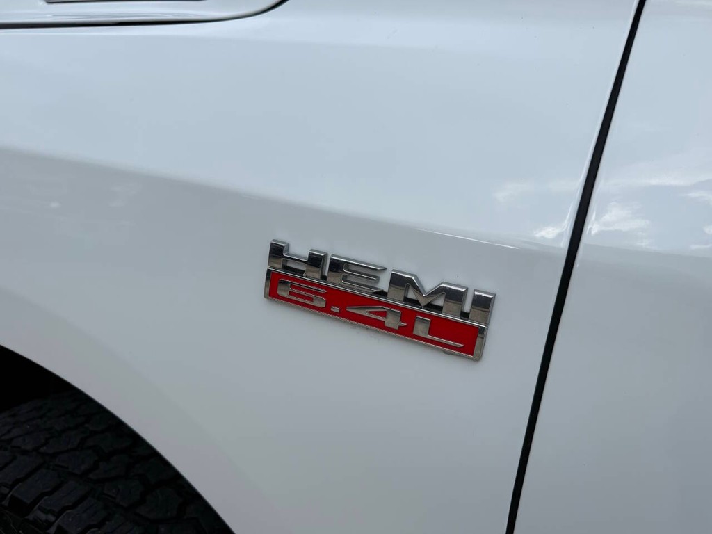 Ram 2500 Vehicle Full-screen Gallery Image 36