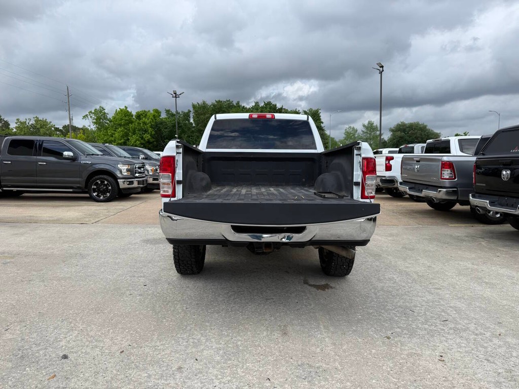 Ram 2500 Vehicle Full-screen Gallery Image 37