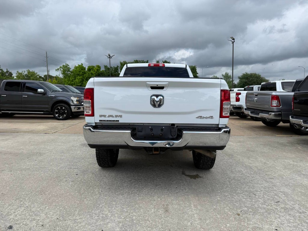 Ram 2500 Vehicle Full-screen Gallery Image 38