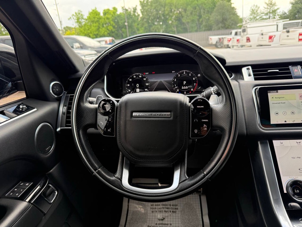 Land Rover Range Rover Sport Vehicle Full-screen Gallery Image 22