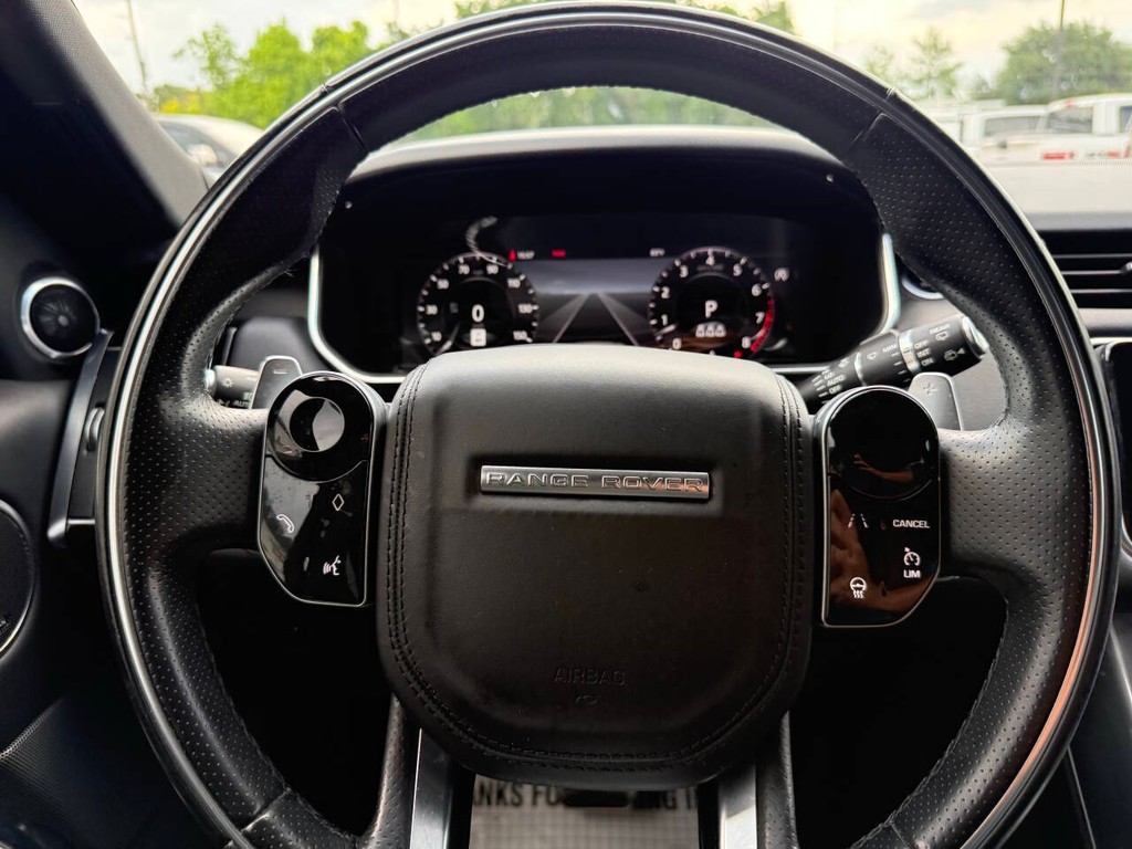 Land Rover Range Rover Sport Vehicle Full-screen Gallery Image 23