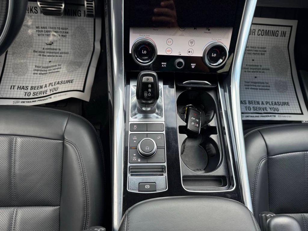 Land Rover Range Rover Sport Vehicle Full-screen Gallery Image 28