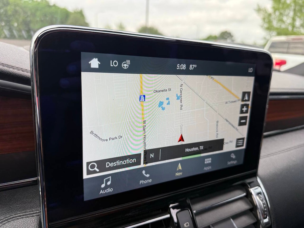 Lincoln Navigator Vehicle Full-screen Gallery Image 28