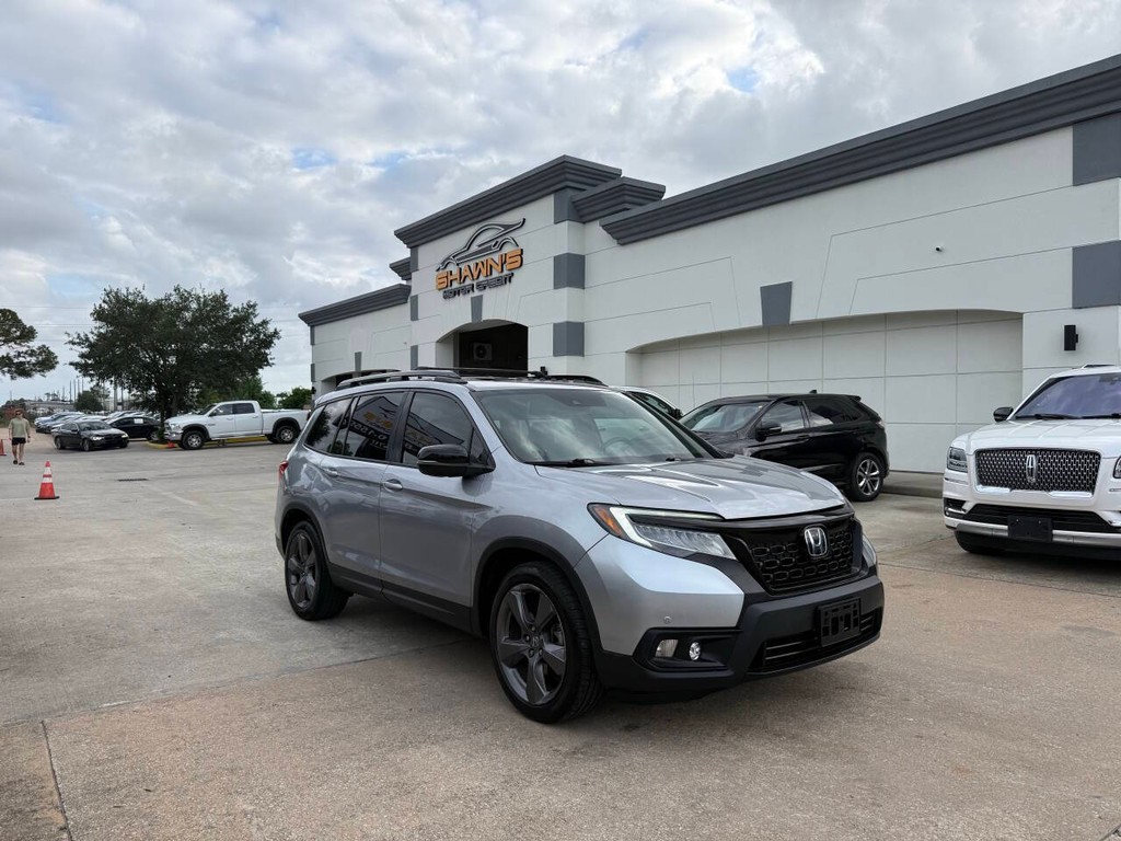 Honda Passport Vehicle Full-screen Gallery Image 02