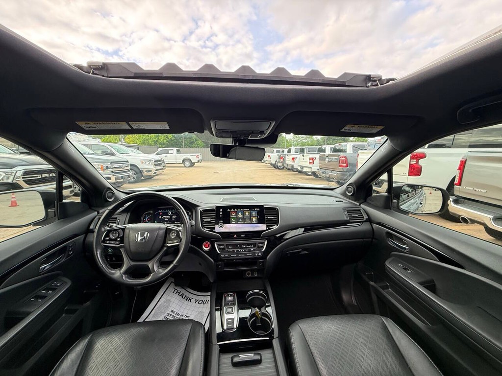 Honda Passport Vehicle Full-screen Gallery Image 17