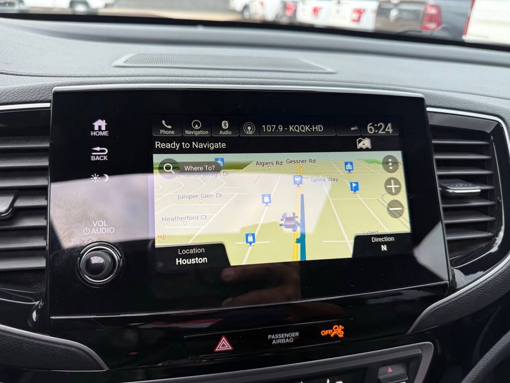 Honda Passport Vehicle Full-screen Gallery Image 25