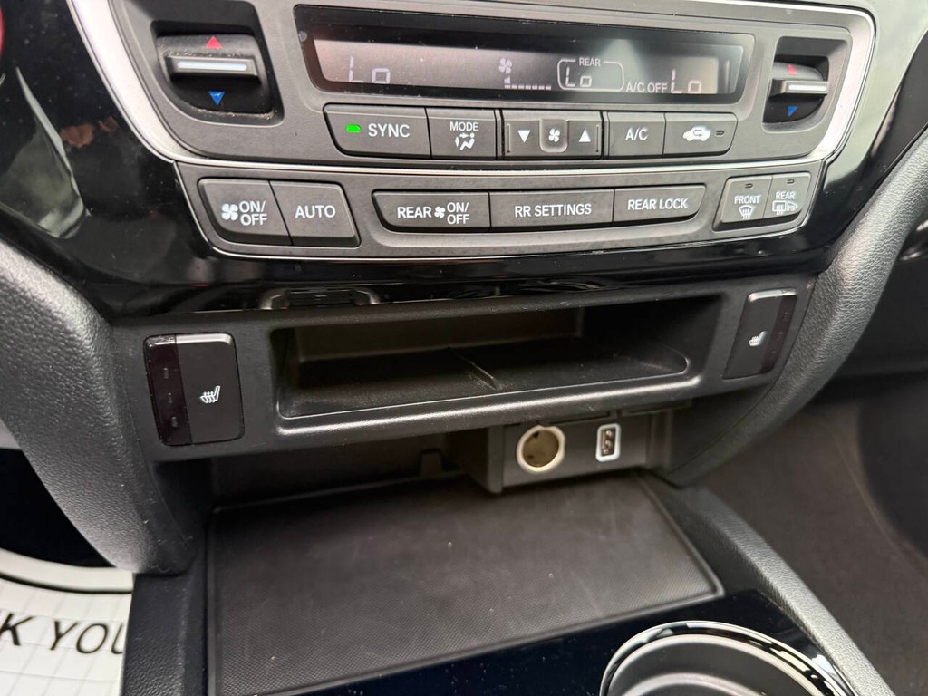 Honda Passport Vehicle Full-screen Gallery Image 27