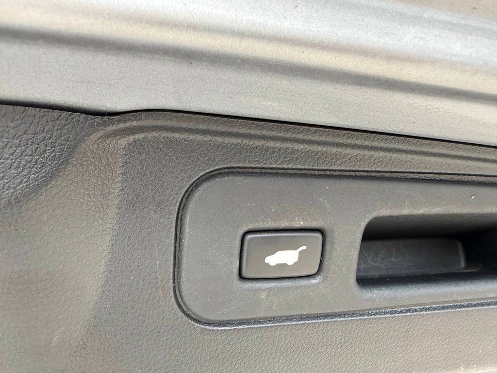 Honda Passport Vehicle Full-screen Gallery Image 38