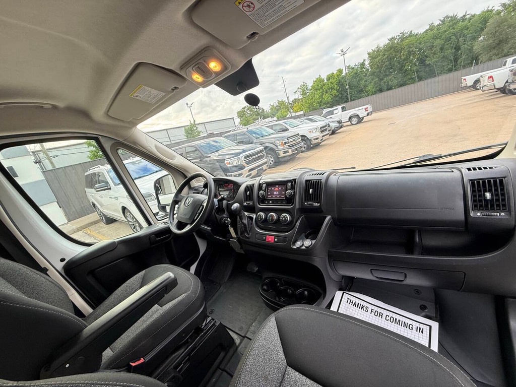Ram ProMaster Cargo Van Vehicle Full-screen Gallery Image 13