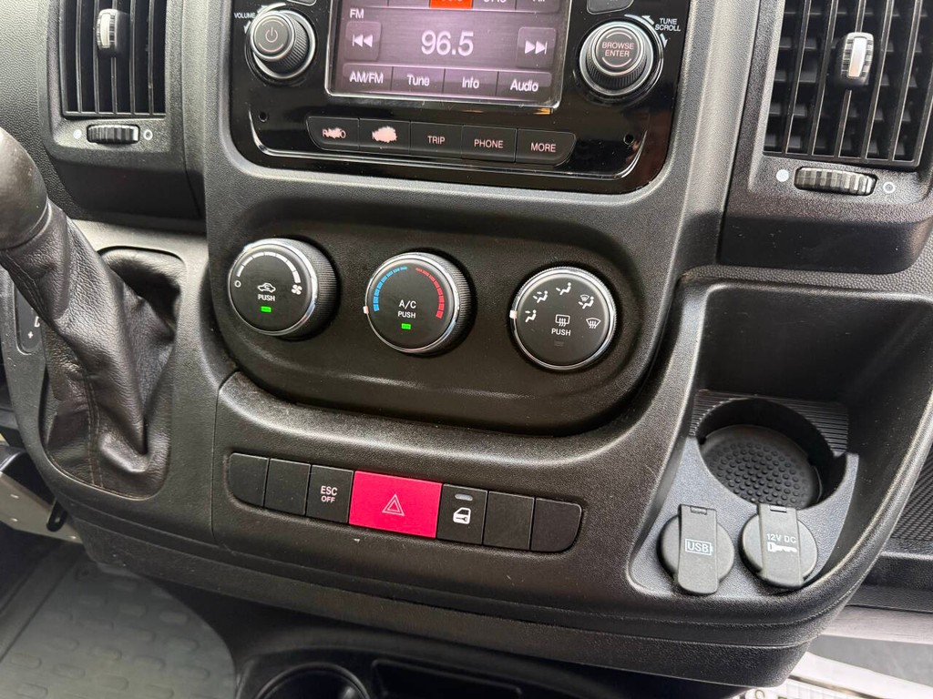 Ram ProMaster Cargo Van Vehicle Full-screen Gallery Image 20