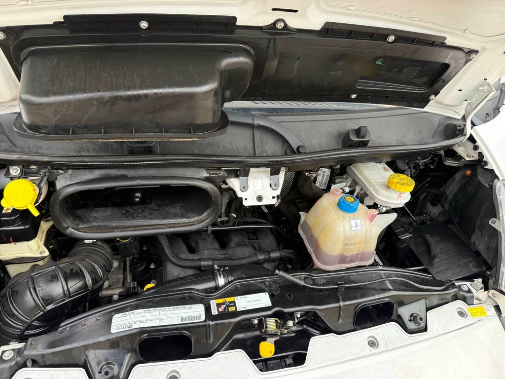 Ram ProMaster Cargo Van Vehicle Full-screen Gallery Image 26