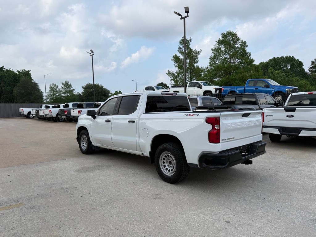 Chevrolet Silverado 1500 Vehicle Full-screen Gallery Image 03