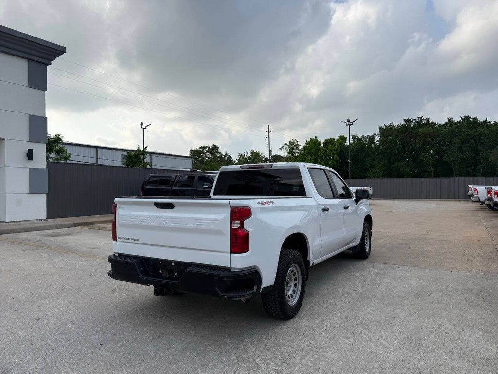 Chevrolet Silverado 1500 Vehicle Full-screen Gallery Image 05