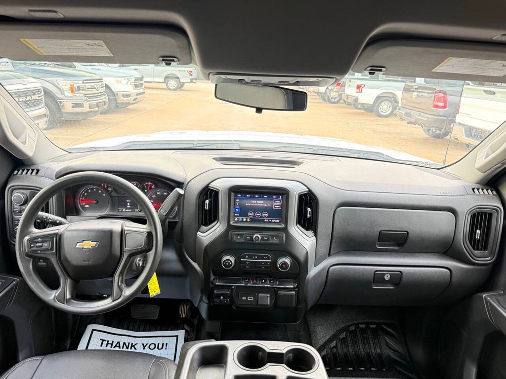 Chevrolet Silverado 1500 Vehicle Full-screen Gallery Image 14