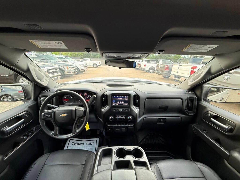 Chevrolet Silverado 1500 Vehicle Full-screen Gallery Image 15