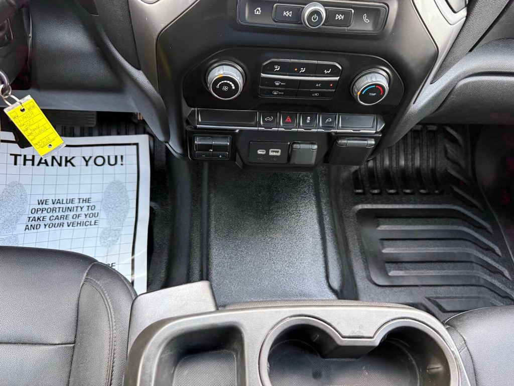 Chevrolet Silverado 1500 Vehicle Full-screen Gallery Image 27