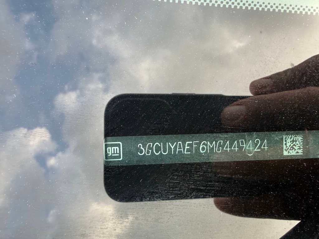 Chevrolet Silverado 1500 Vehicle Full-screen Gallery Image 31