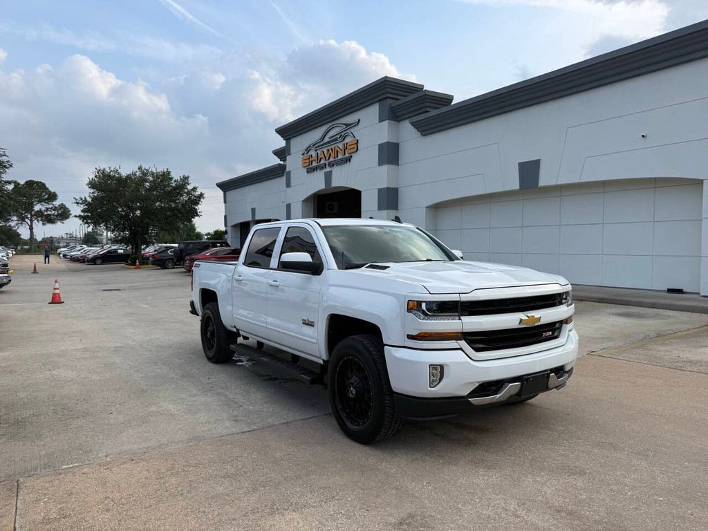 Chevrolet Silverado 1500 Vehicle Full-screen Gallery Image 02