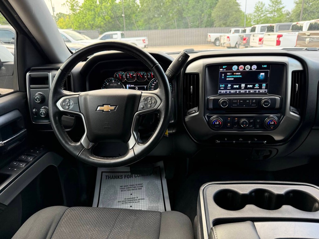 Chevrolet Silverado 1500 Vehicle Full-screen Gallery Image 21