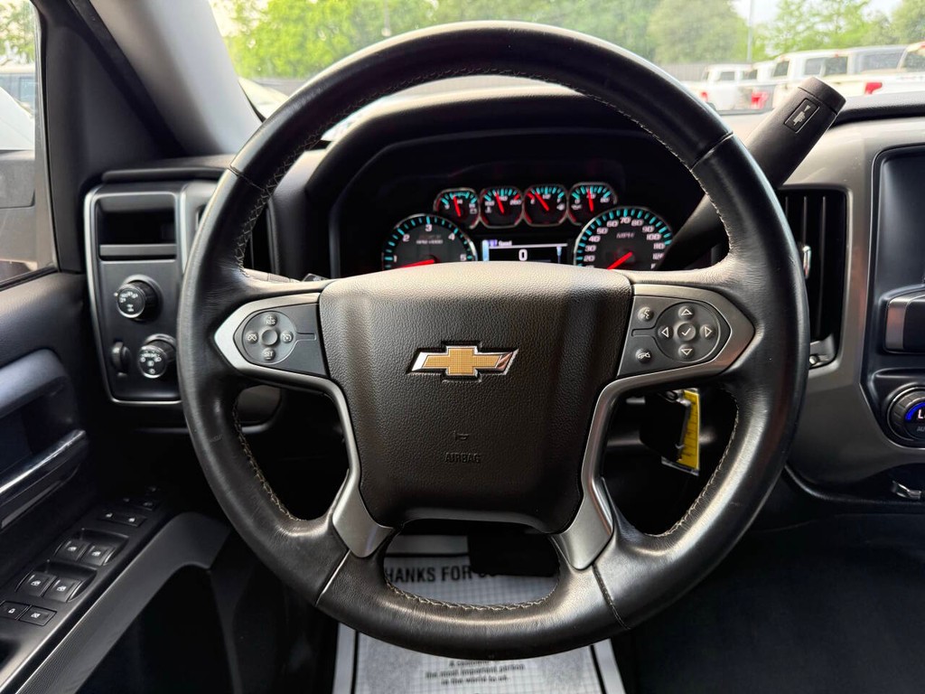 Chevrolet Silverado 1500 Vehicle Full-screen Gallery Image 22