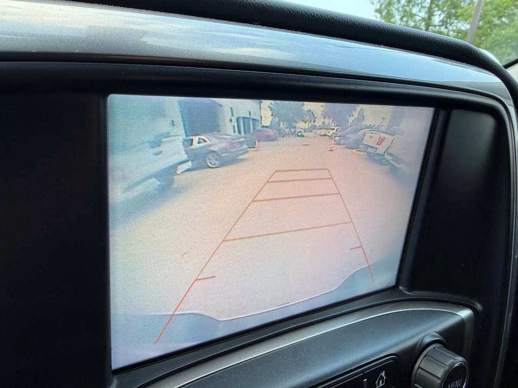 Chevrolet Silverado 1500 Vehicle Full-screen Gallery Image 27