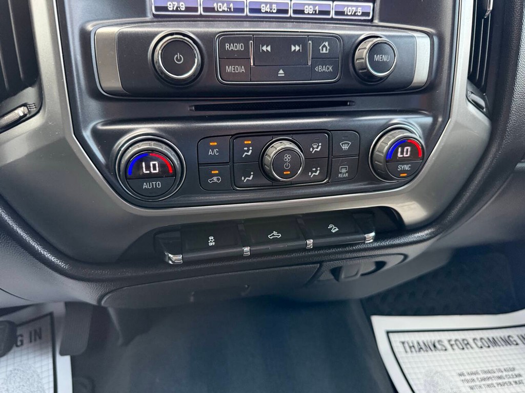 Chevrolet Silverado 1500 Vehicle Full-screen Gallery Image 29