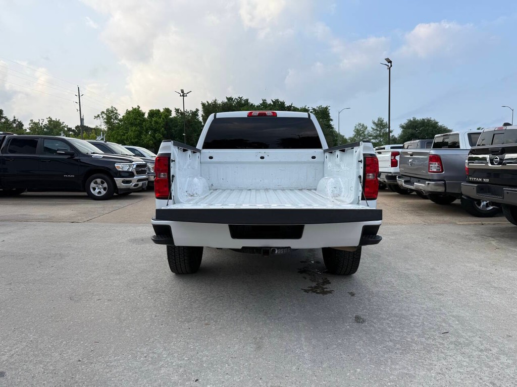 Chevrolet Silverado 1500 Vehicle Full-screen Gallery Image 38