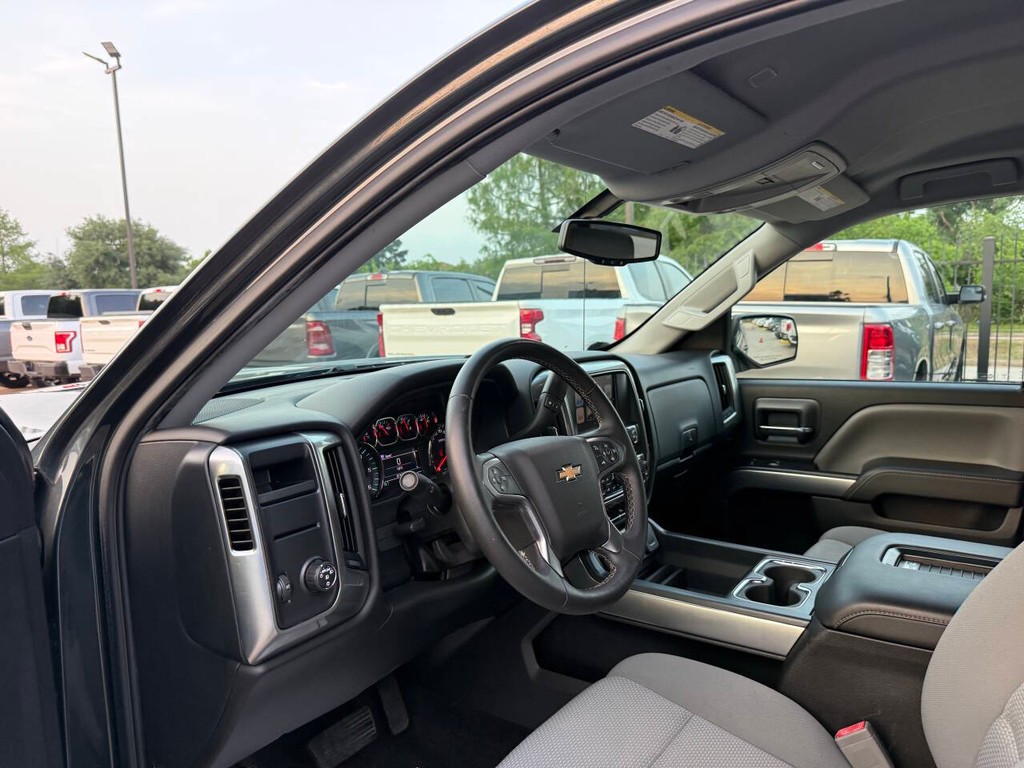 Chevrolet Silverado 1500 Vehicle Full-screen Gallery Image 06