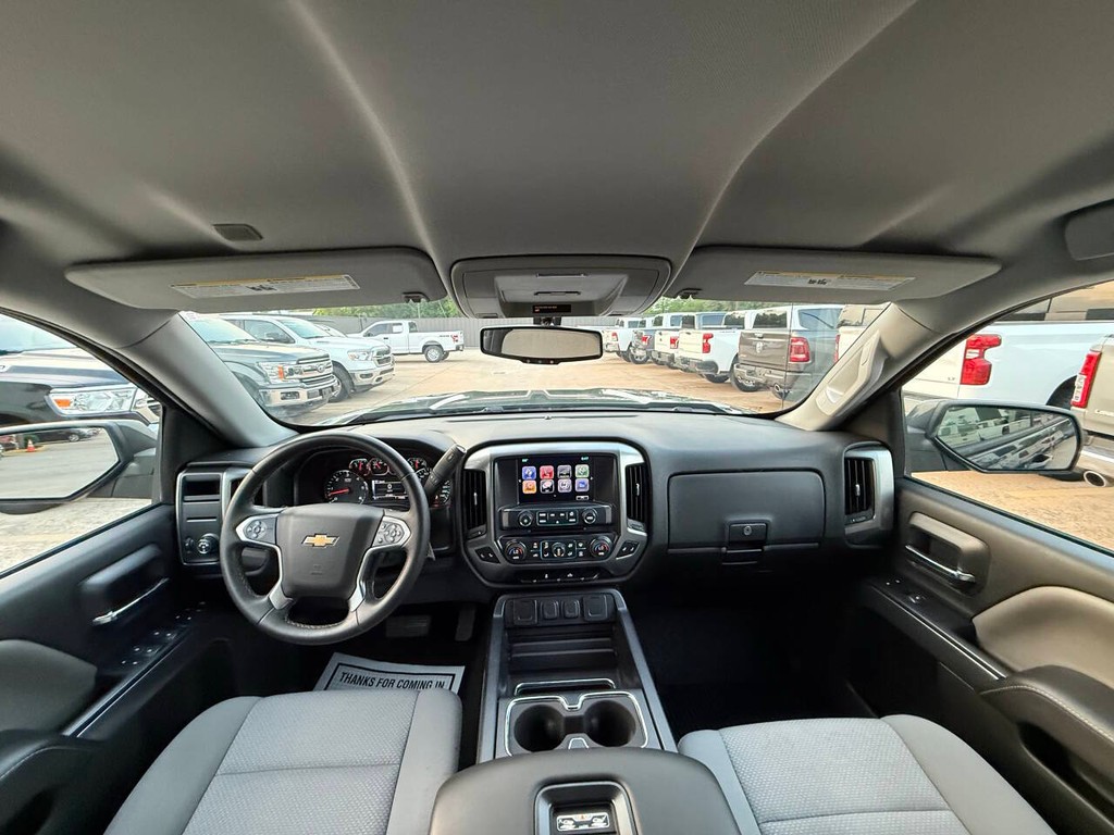 Chevrolet Silverado 1500 Vehicle Full-screen Gallery Image 18