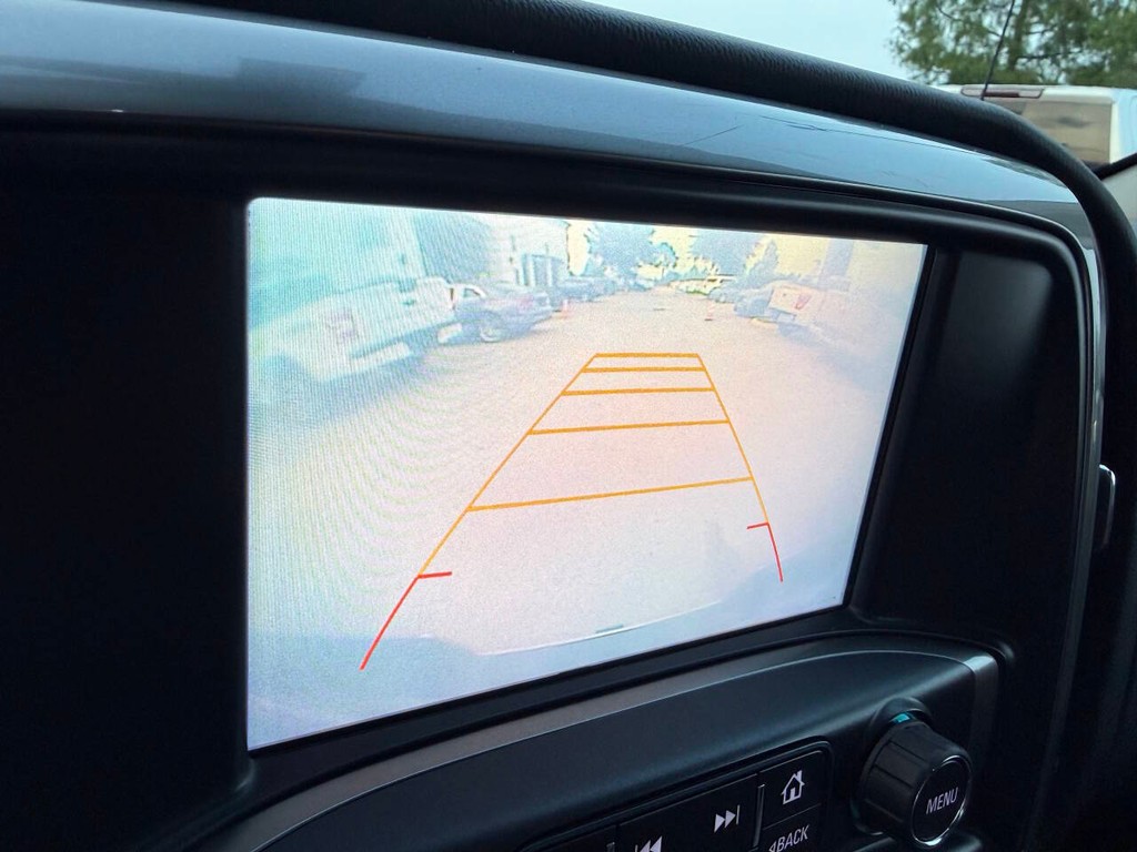 Chevrolet Silverado 1500 Vehicle Full-screen Gallery Image 27