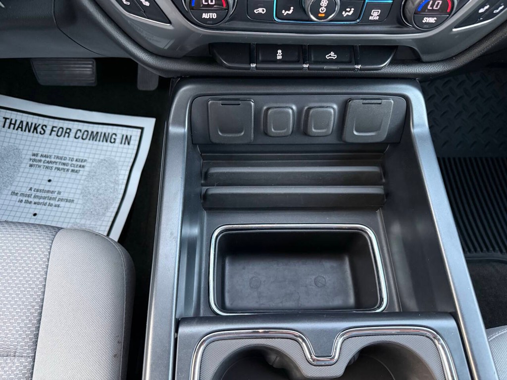 Chevrolet Silverado 1500 Vehicle Full-screen Gallery Image 31