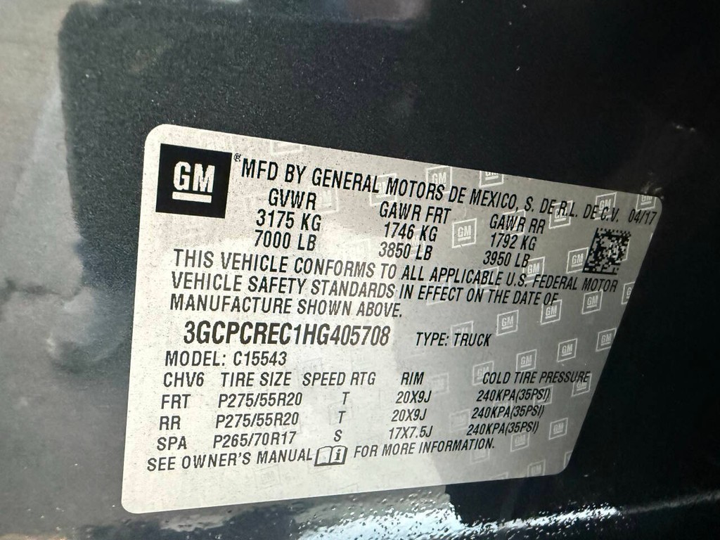 Chevrolet Silverado 1500 Vehicle Full-screen Gallery Image 35