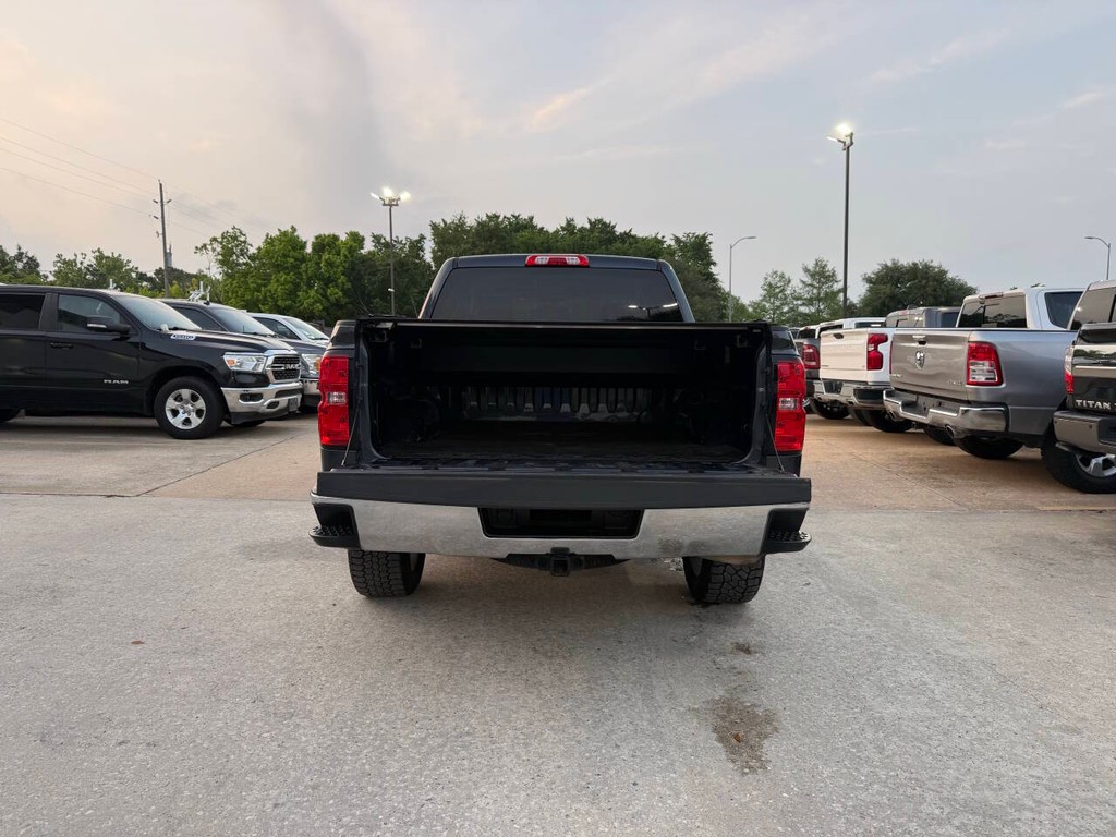 Chevrolet Silverado 1500 Vehicle Full-screen Gallery Image 40