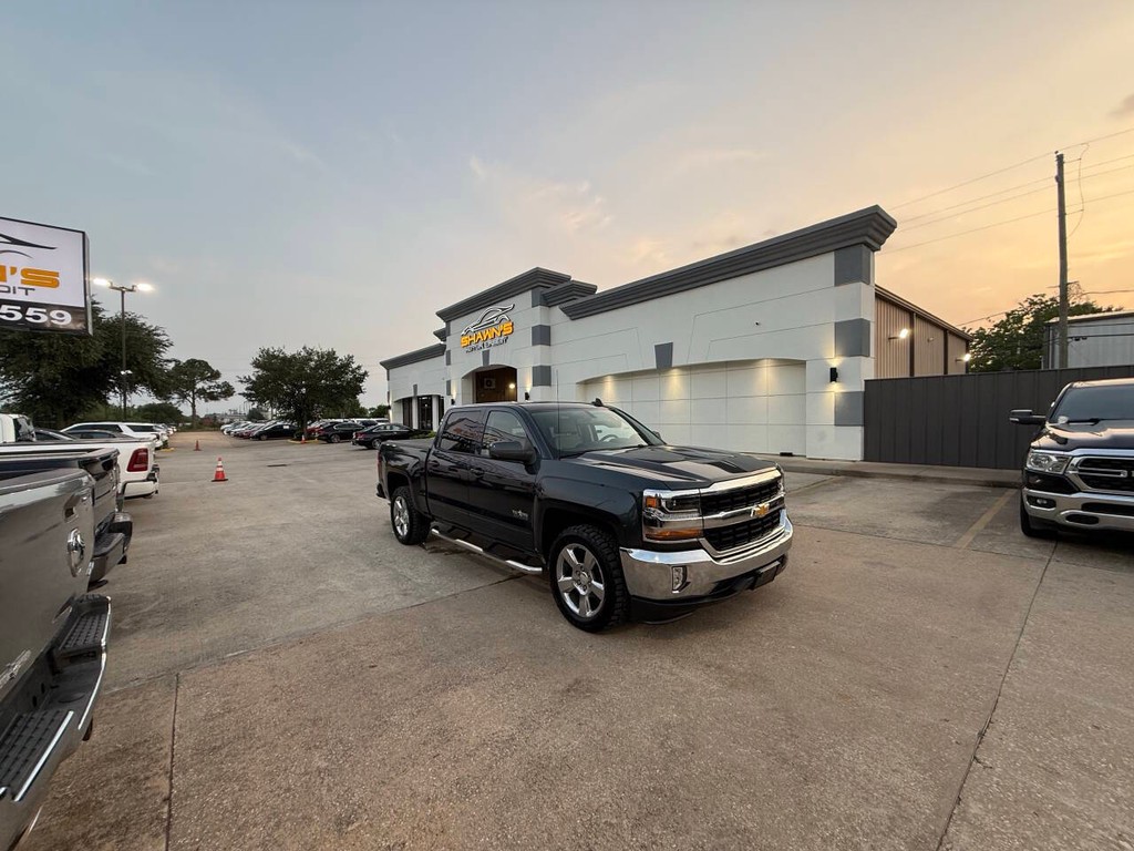 Chevrolet Silverado 1500 Vehicle Full-screen Gallery Image 46