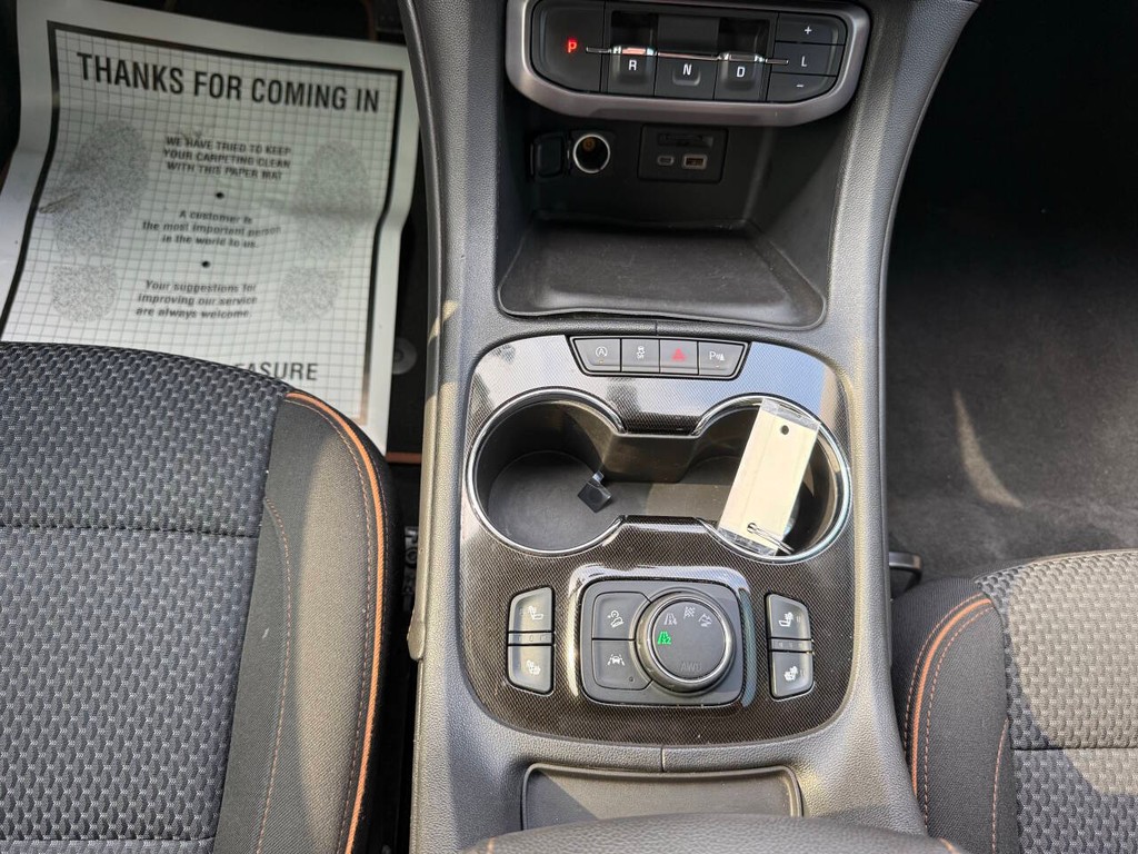 GMC Acadia Vehicle Full-screen Gallery Image 33