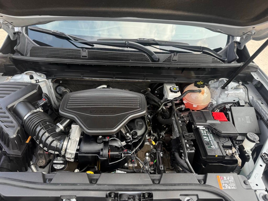 GMC Acadia Vehicle Full-screen Gallery Image 38