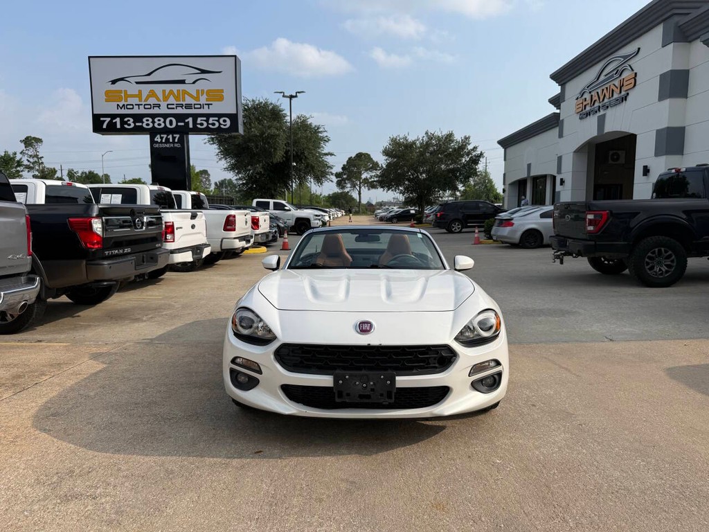 FIAT 124 Spider Vehicle Full-screen Gallery Image 39