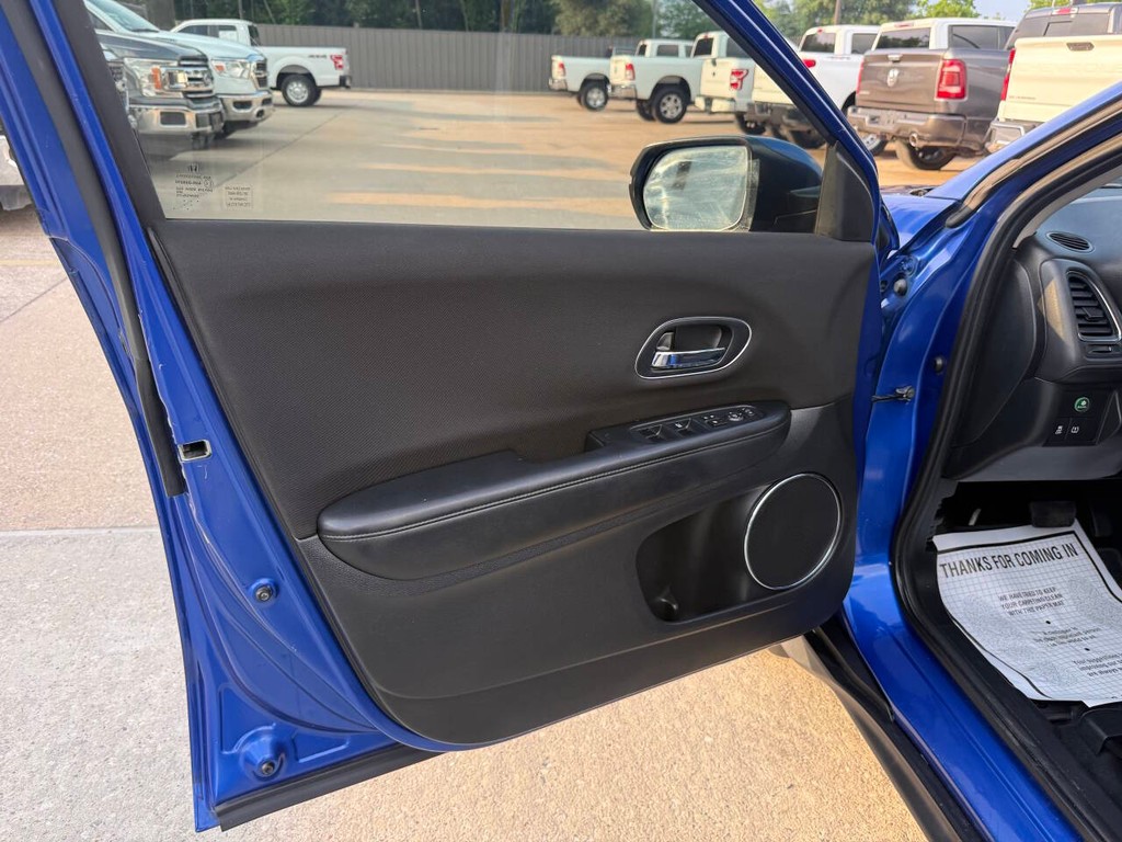 Lexus RC 350 Vehicle Full-screen Gallery Image 08