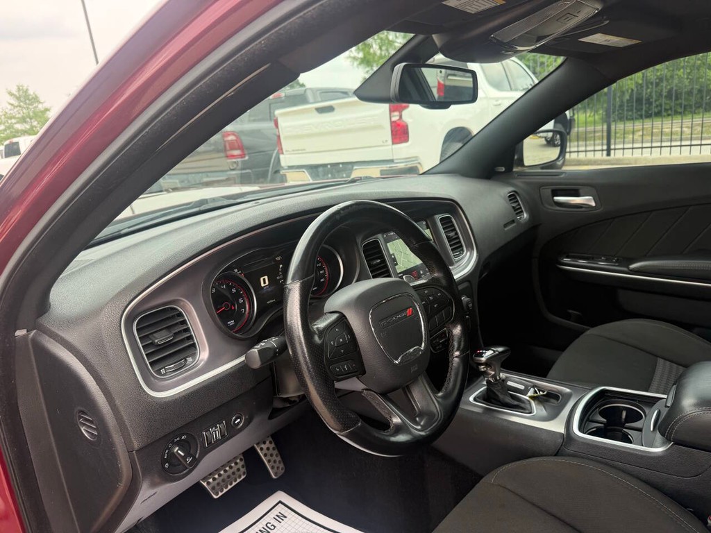 Dodge Charger Vehicle Full-screen Gallery Image 06