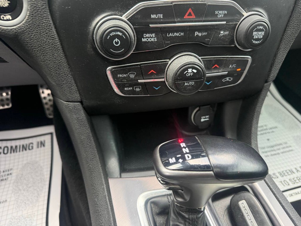 Dodge Charger Vehicle Full-screen Gallery Image 29