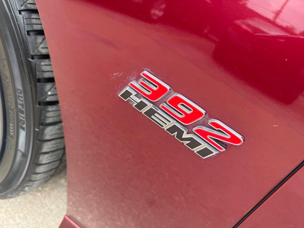 Dodge Charger Vehicle Full-screen Gallery Image 37