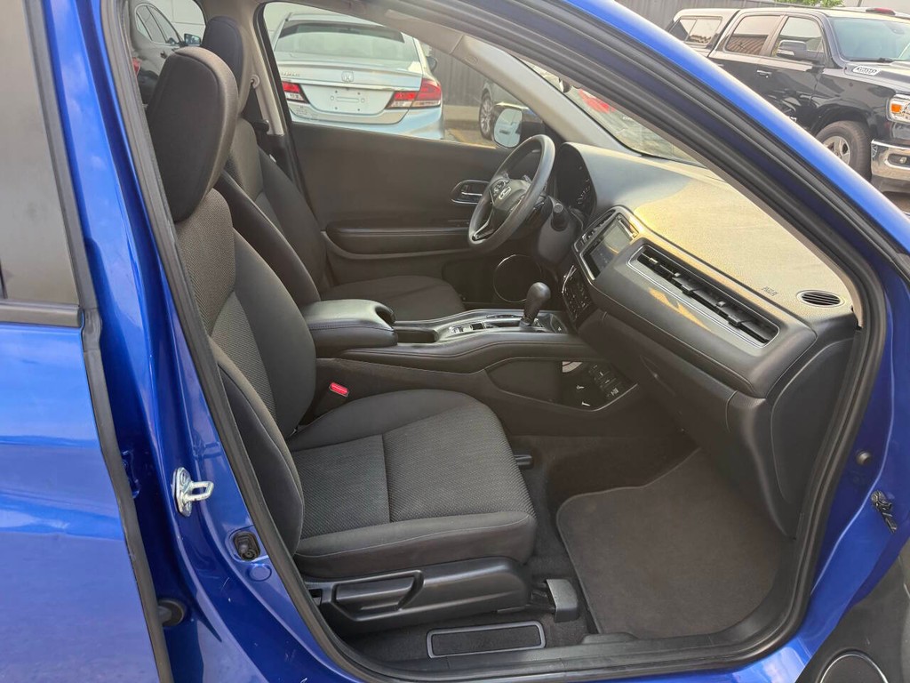 Honda HR-V Vehicle Full-screen Gallery Image 10