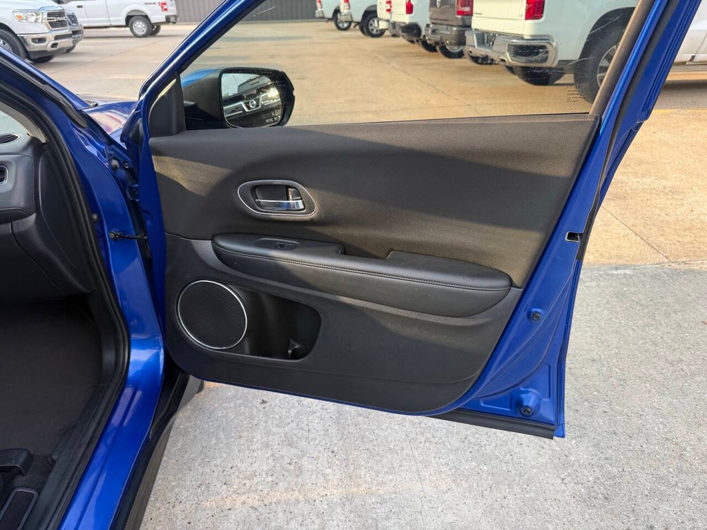 Honda HR-V Vehicle Full-screen Gallery Image 11