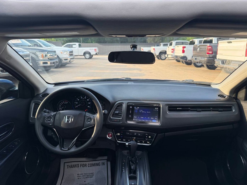 Honda HR-V Vehicle Full-screen Gallery Image 17