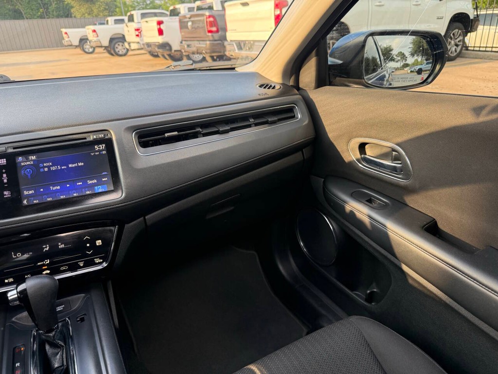 Honda HR-V Vehicle Full-screen Gallery Image 20