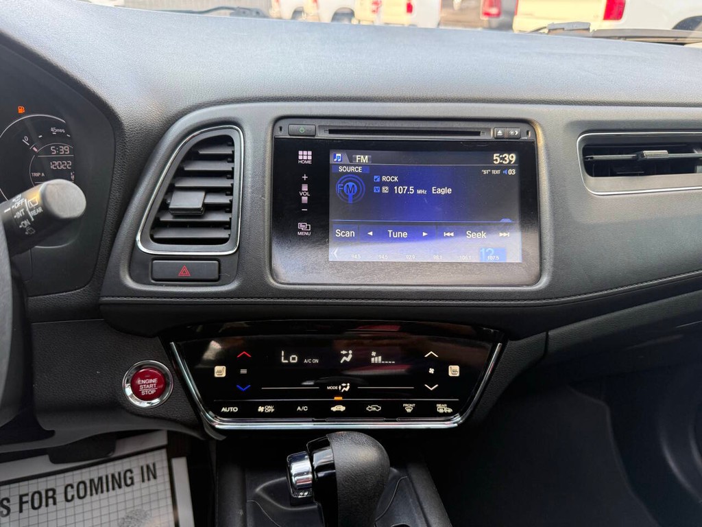 Honda HR-V Vehicle Full-screen Gallery Image 24